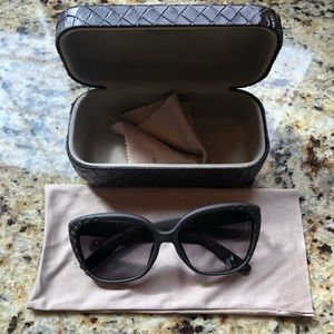 Bottega Veneta Sunglasses 🕶